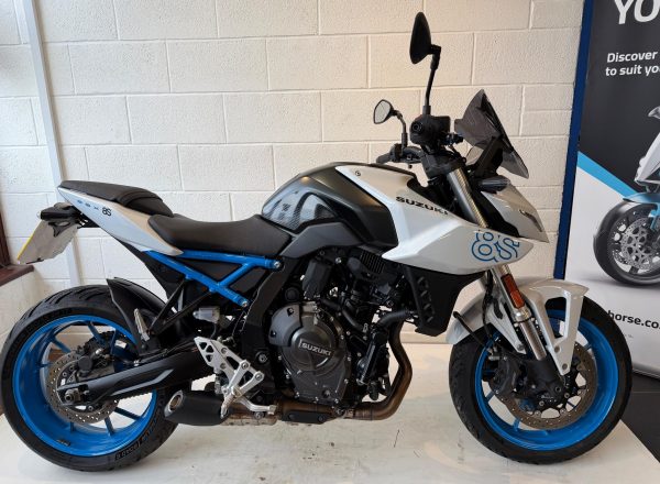 8562073x2048x1536_FFFFFF_L_0