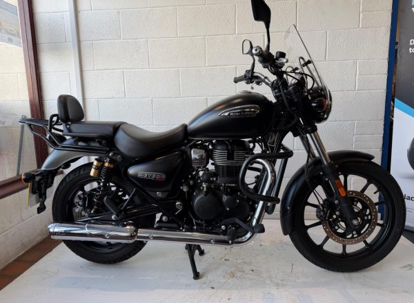 8639575x2048x1536_FFFFFF_L_0