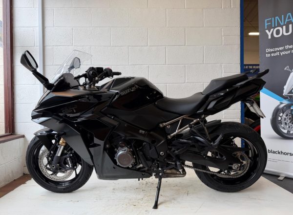 8784844x2048x1536_FFFFFF_L_0